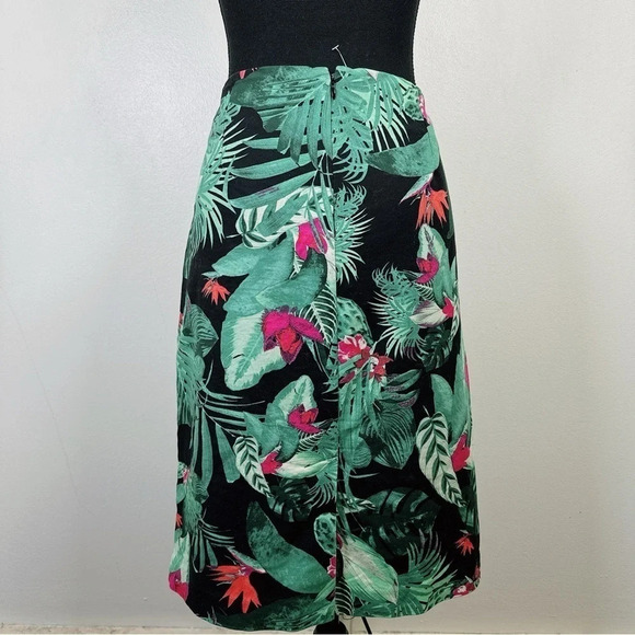 Lord And Taylor Tropical Pencil Skirt - Picture 4 of 14